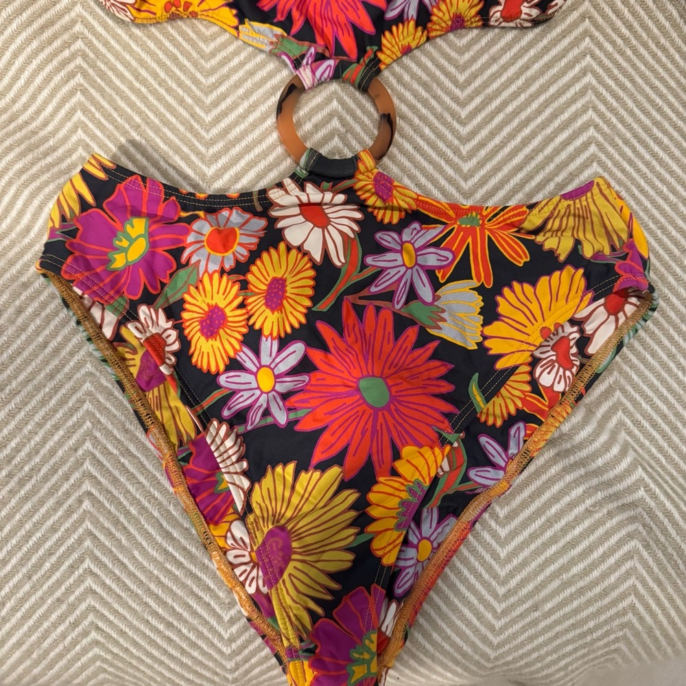 Montce Retro Floral Cutout One Piece Swimsuit - Picture 3 of 5